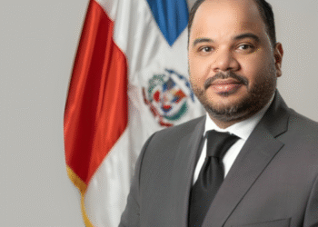 Defensor del Pueblo felicita a Santiago Matías por récord Guinness digital