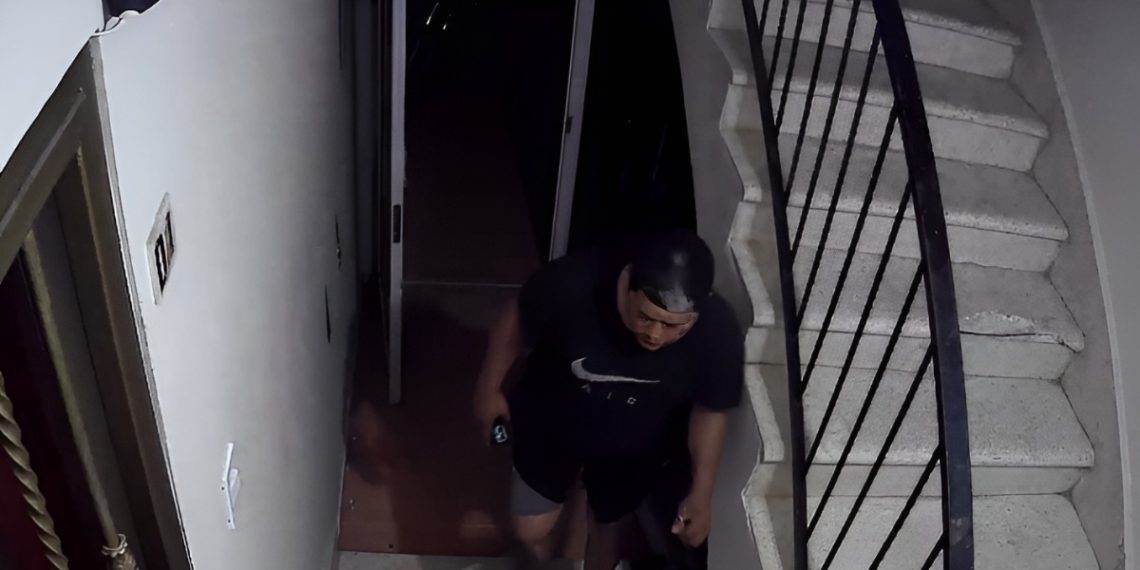 Mujer deja de existir y captan hombre perjudicado en Santiago